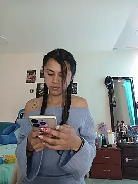 caramel doll   online show from November 9, 2025, 4:22 pm