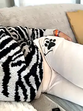 Daiana Andra online show from October 7, 2025, 12:50 pm