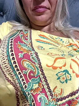 Daiana Andra online show from October 12, 2025, 8:54 pm