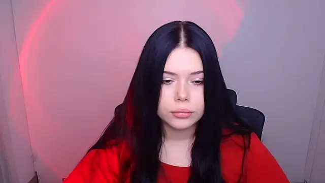 Mona Esty online show from October 6, 2025, 11:22 am