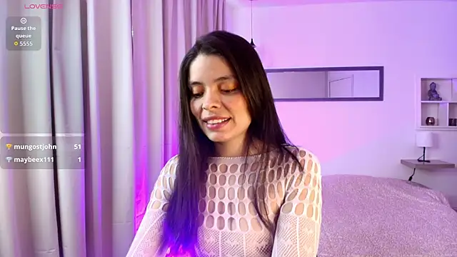 victoria stern online show from October 4, 2025, 12:17 pm