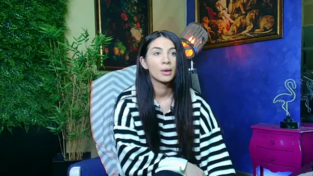 nicolepalmer online show from October 30, 2025, 8:01 am