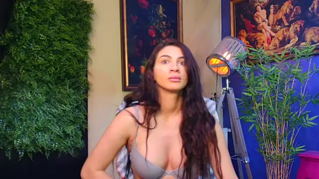 nicolepalmer online show from October 17, 2025, 11:01 am