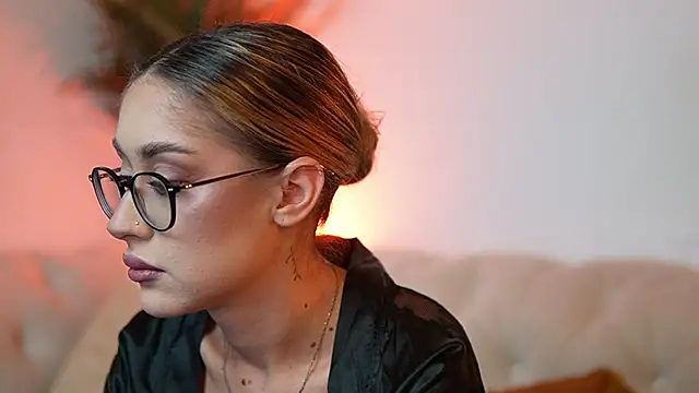 AileenKiss online show from October 22, 2025, 6:40 pm