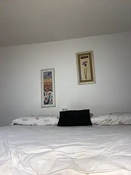 KatherinPol online show from April 15, 2026, 9:59 am