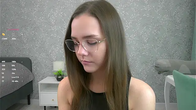 SweetSaraPie online show from November 16, 2025, 7:18 pm