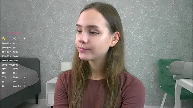 SweetSaraPie online show from October 15, 2025, 7:11 pm