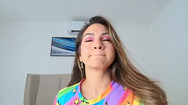 Shanell Rousex online show from November 11, 2025, 3:18 pm