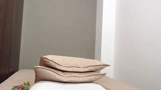 Snapshot of SamyBigTitis chatting on October 24, 2025, 12:53 am SamyBigTitis online show from October 24, 2025, 12:53 am