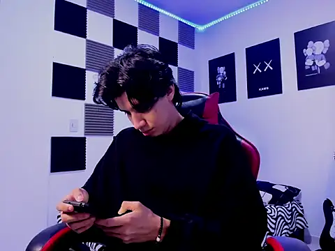 jeycobb online show from November 17, 2025, 2:10 pm