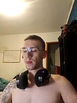 SweetGoodBoy22 online show from November 15, 2025, 12:36 am