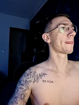 SweetGoodBoy22 online show from November 14, 2025, 12:58 am