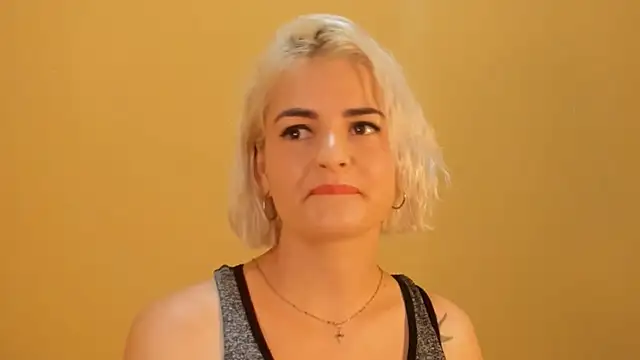 lili latina47 online show from March 4, 2026, 11:12 pm