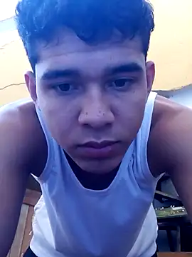 Snapshot of Mrdante23 chatting on October 4, 2025, 7:04 pm Mrdante23 online show from October 4, 2025, 7:04 pm