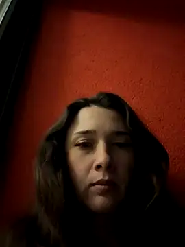 MayaVonDe online show from November 8, 2025, 4:32 pm