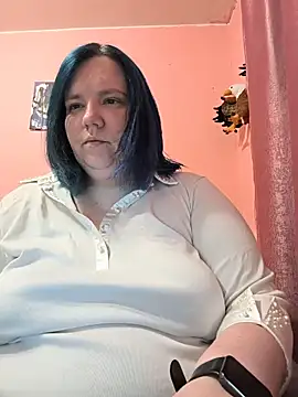  alexandra ray  online show from May 11, 2026, 10:05 am