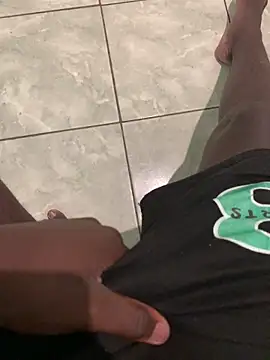 Snapshot of Dark_vains chatting on October 4, 2025, 10:22 pm Dark vains online show from October 4, 2025, 10:22 pm