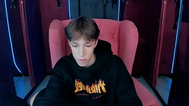 MarkBranston online show from November 7, 2025, 3:16 pm