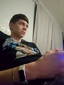 Gabrielr214090 online show from April 23, 2026, 7:37 am