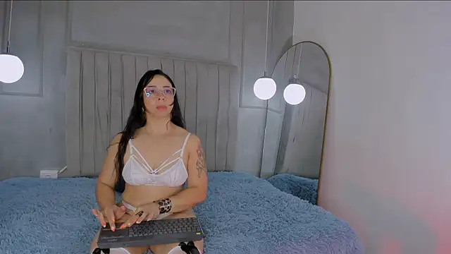 Snapshot of ROSA_PINKY chatting on October 5, 2025, 1:18 am ROSA PINKY online show from October 5, 2025, 1:18 am