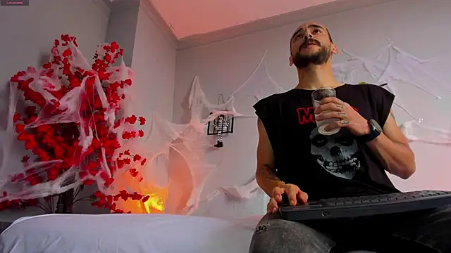 2 fire online show from October 29, 2025, 8:19 pm