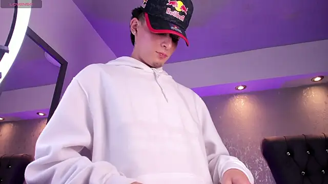 MateoMitchell online show from April 2, 2026, 11:28 am