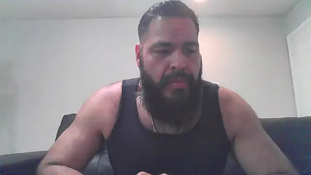 Snapshot of BigJohnBear39 chatting on October 9, 2025, 5:41 am BigJohnBear39 online show from October 9, 2025, 5:41 am