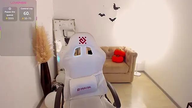 Sarah babyyy online show from October 30, 2025, 5:28 am