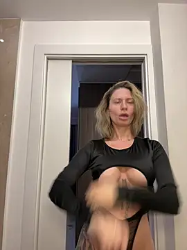 AvaMaddisson online show from February 7, 2026, 3:47 am