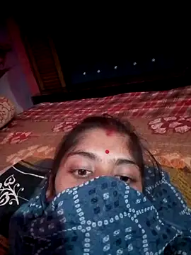 Snapshot of CWEETY-12 chatting on October 23, 2025, 11:53 am CWEETY-12 online show from October 23, 2025, 11:53 am