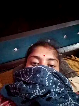 Snapshot of CWEETY-12 chatting on October 25, 2025, 2:17 pm CWEETY-12 online show from October 25, 2025, 2:17 pm