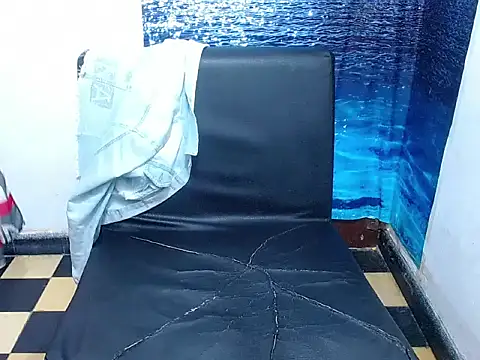 dalilah pervertt online show from October 12, 2025, 3:35 pm