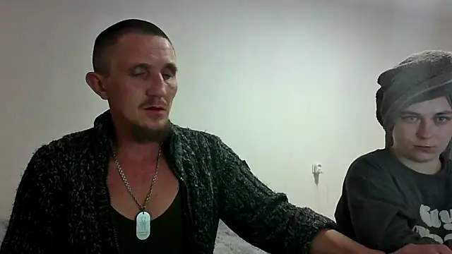 Twolatte1520 online show from April 14, 2026, 7:19 pm