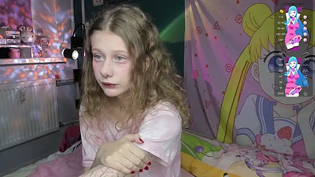 Snapshot of SweetPromise chatting on October 7, 2025, 2:51 pm SweetPromise online show from October 7, 2025, 2:51 pm