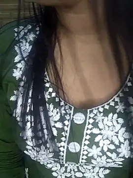 Sexy kaveri1 online show from October 4, 2025, 1:45 pm