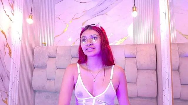 KiraRuby online show from November 8, 2025, 2:15 am