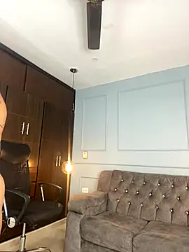 Rose monroee online show from November 22, 2025, 7:24 pm