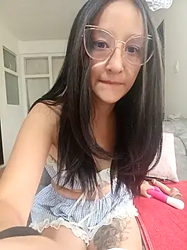 Snapshot of Ana_Monrrow2 chatting on October 27, 2025, 4:08 pm Ana Monrrow2 online show from October 27, 2025, 4:08 pm