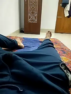 tanvir 17  online show from October 3, 2025, 9:49 pm