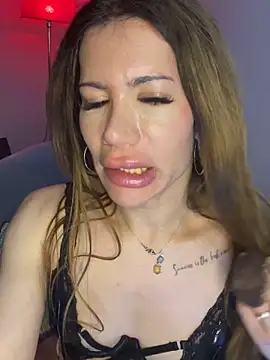 Snapshot of LyraEva chatting on October 8, 2025, 11:27 pm LyraEva online show from October 8, 2025, 11:27 pm