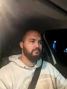 Snapshot of mayday2025m chatting on October 8, 2025, 1:18 am mayday2025m online show from October 8, 2025, 1:18 am