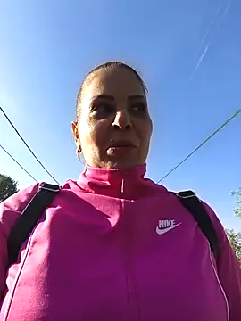 KRISZTIN1987 online show from October 19, 2025, 2:09 pm