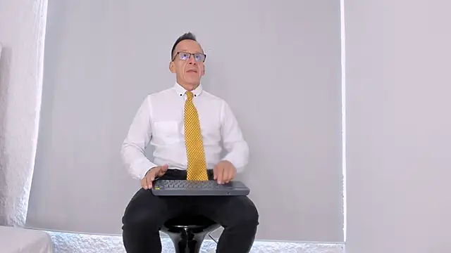  axelking  online show from October 28, 2025, 11:42 am