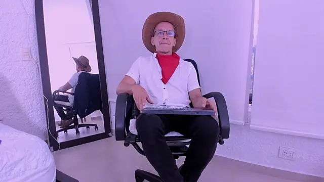  axelking  online show from February 24, 2026, 11:33 am