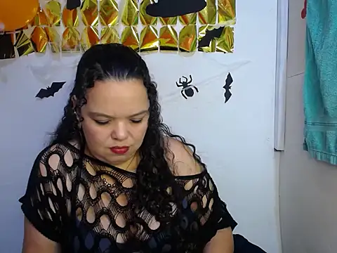cherry blond online show from October 4, 2025, 4:41 pm