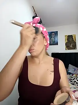 Snapshot of sexy_butterfly_1 chatting on February 18, 2026, 12:23 pm sexy butterfly 1 online show from February 18, 2026, 12:23 pm