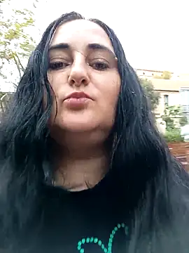 Snapshot of Bella_862 chatting on October 17, 2025, 1:02 pm Bella 862 online show from October 17, 2025, 1:02 pm