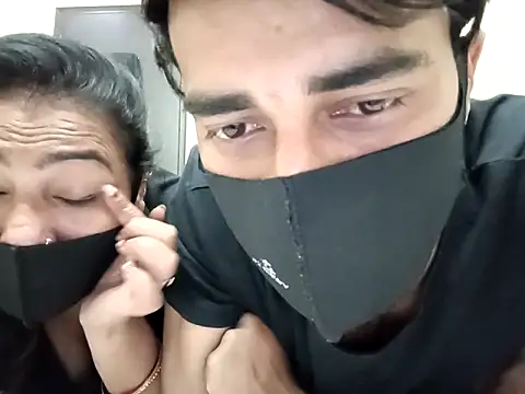 horny milf couple online show from October 25, 2025, 5:57 pm