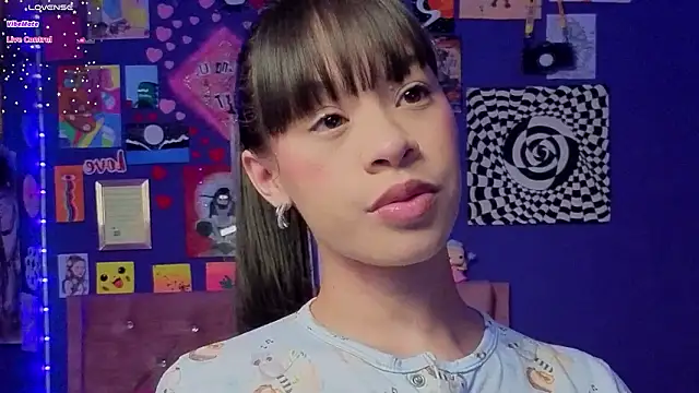 kimhilton  online show from February 16, 2026, 3:49 am