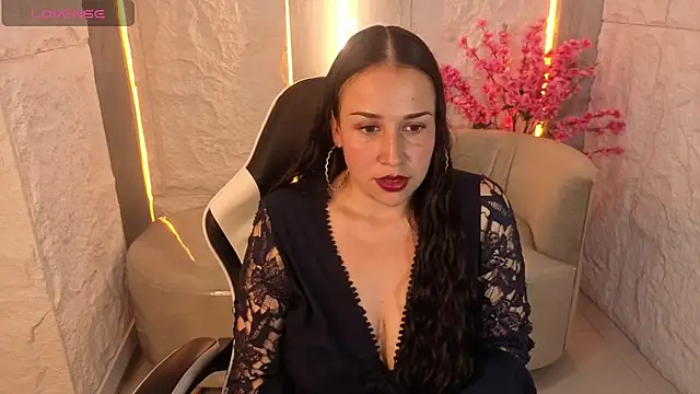 lucy sweet tx online show from October 8, 2025, 2:35 am